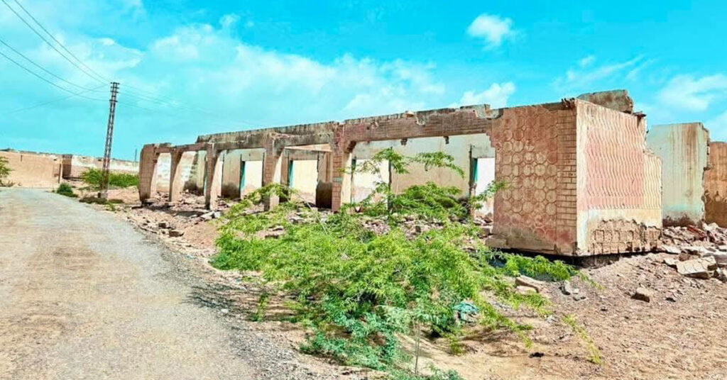 بیلہ کے مٹی کے گھر اور لیاری کا مندر