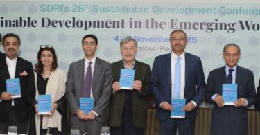 اسلام آباد میں ایس ڈی پی آئی کانفرنس 2025 کے دوران ماہرین ماحولیاتی انصاف، سبز معیشت، موسمیاتی تبدیلی اور مالی شفافیت پر اظہارِ خیال کرتے ہوئ