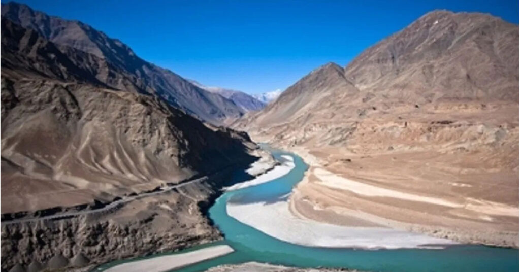 سندھ طاس معاہدہ پاکستان بھارت آبی تنازعہ Indus Waters Treaty 1960 between Pakistan and India – Iskander Mirza and Ayub Khan water agreement