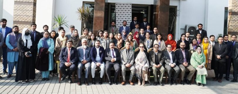 پاکستان میں بڑھتی گرمی کا بحران خوراک، مویشی اور عوامی صحت کو متاثر کر رہا ہے، شدید گرمی زرعی پیداوار اور روزگار میں کمی کا باعث بن رہی ہے۔