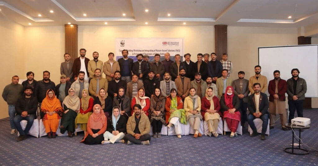 گلگت بلتستان میں ماحولیاتی تبدیلی، گلیشیئرز کا پگھلاؤ، سیلاب اور پہاڑی علاقوں میں موسمی خطرات