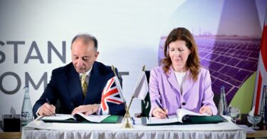 پاکستان اور برطانیہ کا گرین کمپیکٹ، موسمیاتی تبدیلی، صاف توانائی اور مینگرووز کی بحالی کا معاہدہ