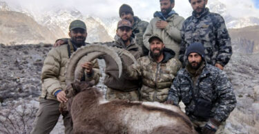 بالائی ہنزہ میں 45 انچ سینگ والے ہمالیائی آئی بیکس کے شکار کا منظر، کمیونٹی کنزرویشن ہنٹنگ ایریا حسینی