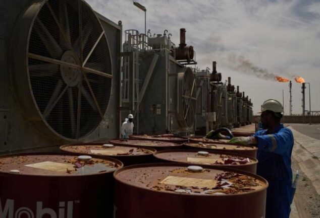Fossil Fuel Transition: World Moves Beyond Oil and Coal