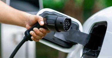 EV Transport: Will Pakistan Face a Worsening Economic Crisis Without Immediate Transition?